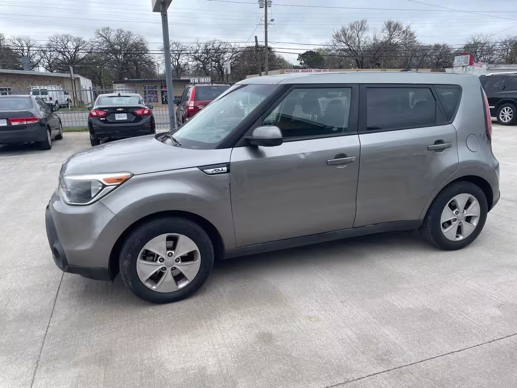 2015 Kia Soul - KNDJN2A29F7137973 - Image #6